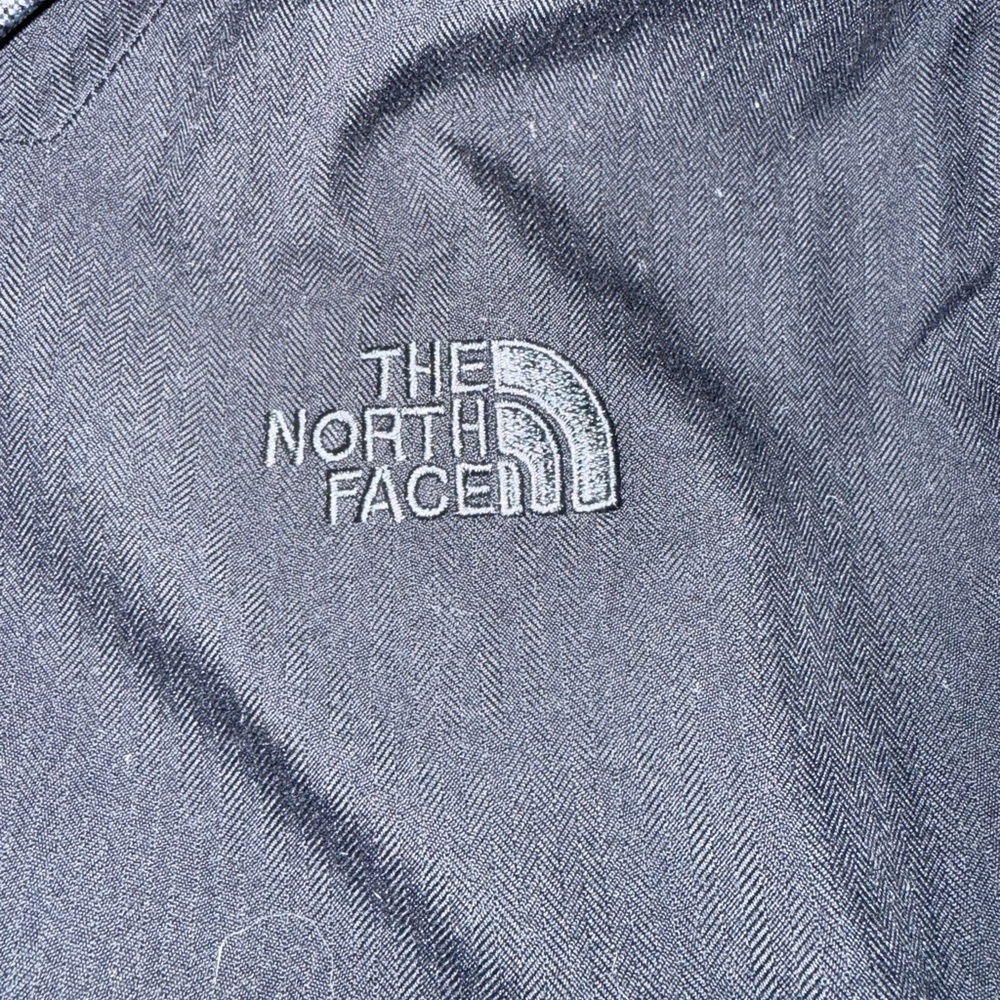 The North Face Women's Black Winter Performance Jacket - Picture 5 of 5